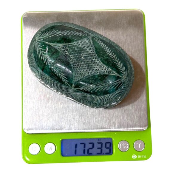 Hand-Carved Green Emerald Gemstone Intricate Leaf Pattern 1700+ Carats Large - Picture 5 of 11